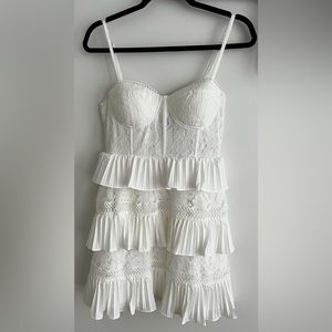 DO+BE white lace, ruffle dress